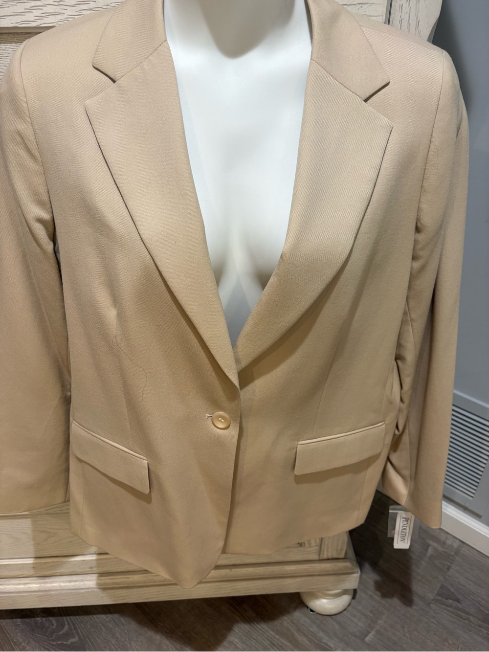PENDLETON   Light Beige Single-Breasted Blazer nwt
100 % virgin wool
